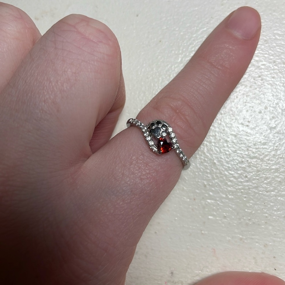 Pet mom ring Sz 7!